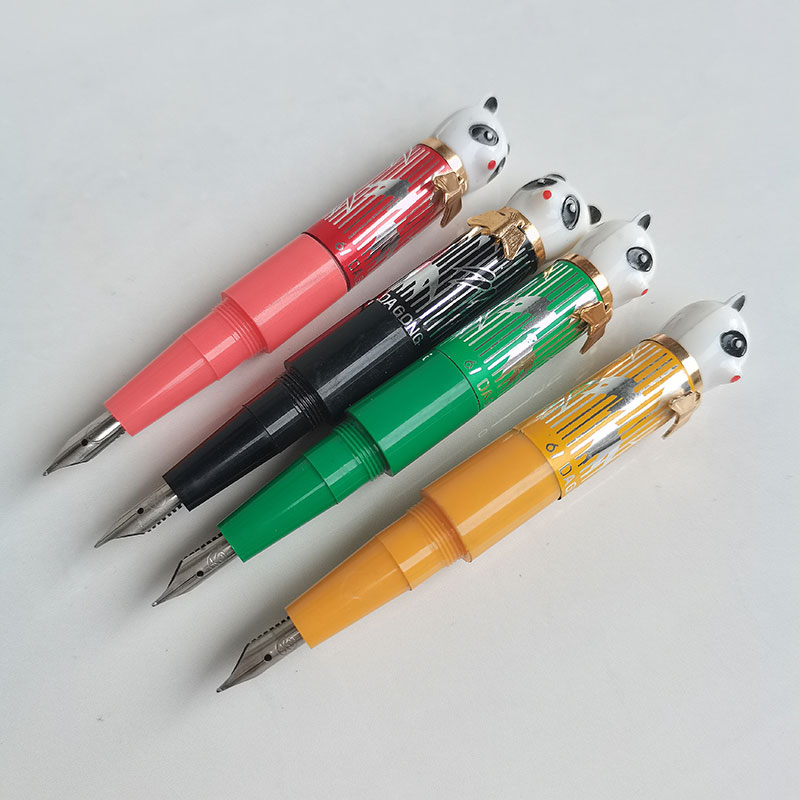 Vintage Collectible Pens - Irídio panda caneta curta para crianças,